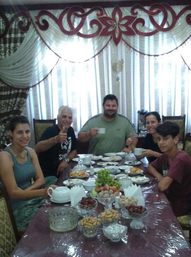 חיווה Guest House Orzu מראה חיצוני תמונה