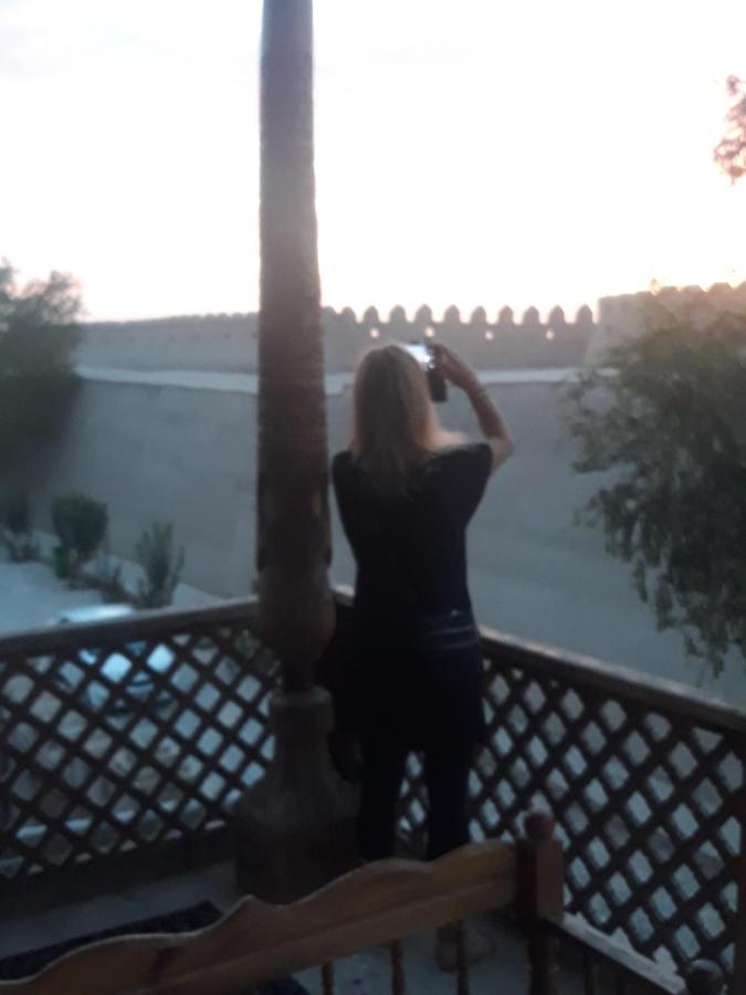 חיווה Guest House Orzu מראה חיצוני תמונה