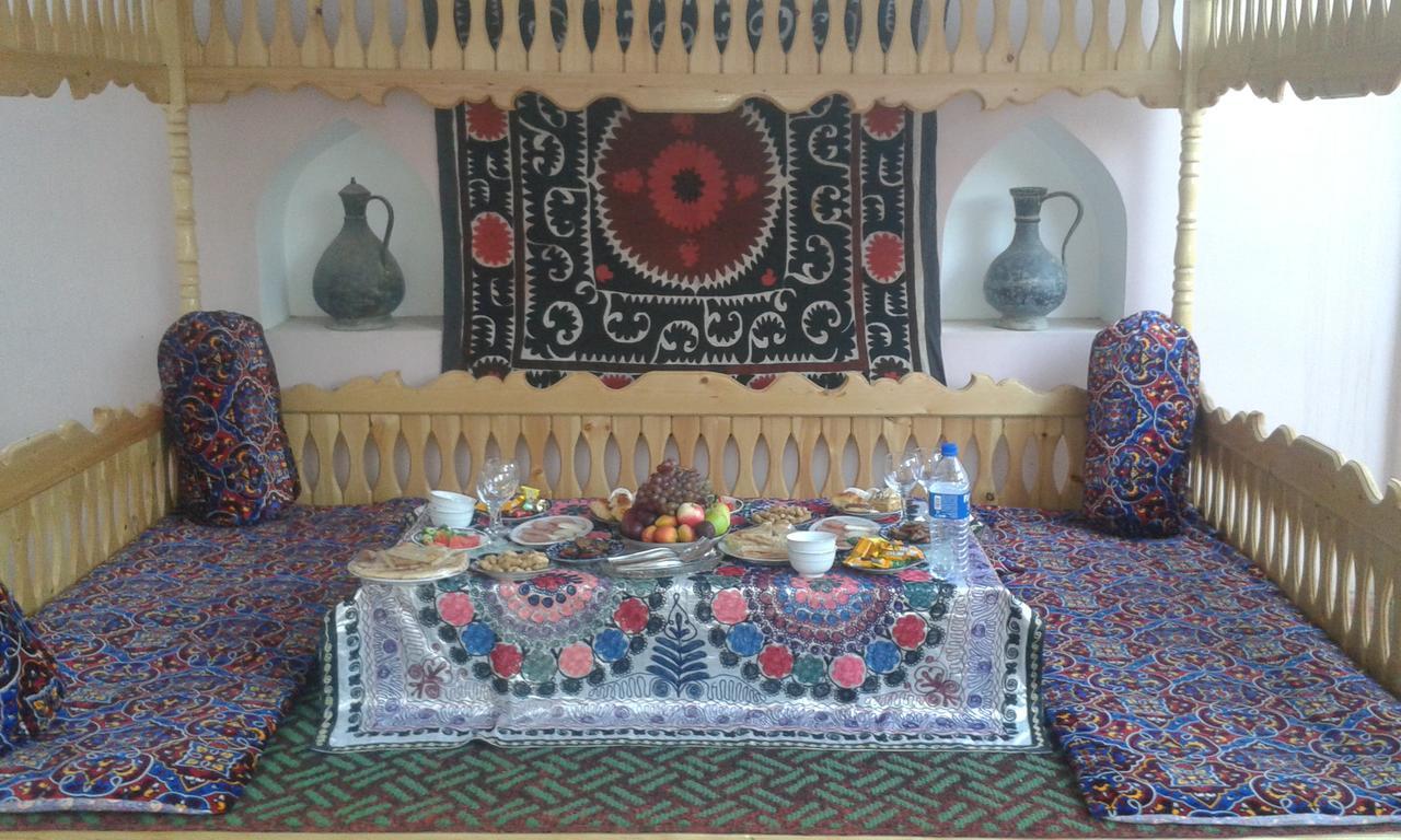 חיווה Guest House Orzu מראה חיצוני תמונה